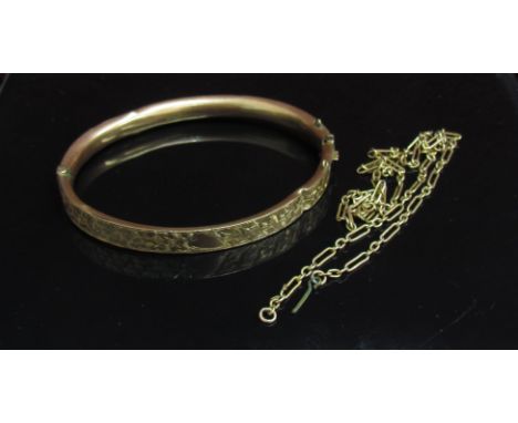 A 9ct gold bangle (dented) and a 9ct gold chain a/f, 10.5g