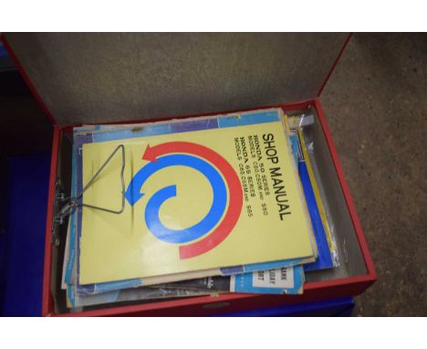 QUANTITY OF VINTAGE MOTORCYCLE MAGAZINES AND HONDA 50 SERIES SHOP MANUAL ETC