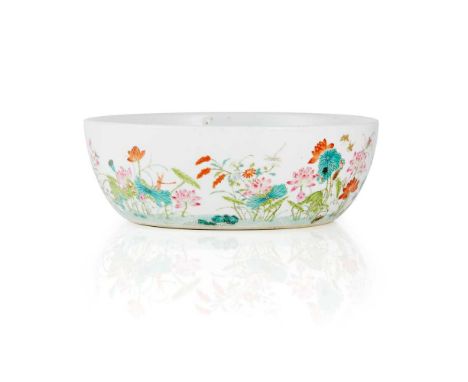 FAMILLE ROSE BASIN QING DYNASTY, 19TH CENTURY potted on unglazed flattened base raised to gently bulging sides, a lively lotu