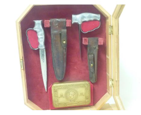 WW I daggers. Robins of Dudley push dagger with original half-sheath, another Robbins of Dudley 3 finger dagger with original