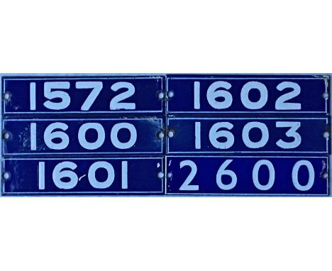 Selection of London Underground enamel STOCK-NUMBER PLATES from 1962-Tube Stock comprising Driving Motor Cars 1572, 1600, 160