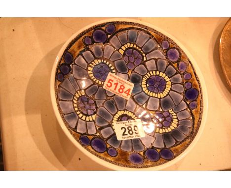 Large Poole Pottery plate, D: 20.5 cm. Not available for in-house P&PCondition Report: Item is in good condition with no visi