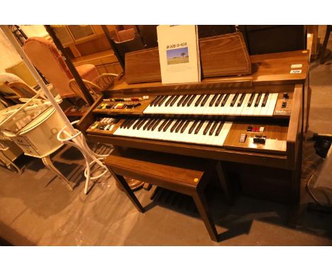Yamaha electric organ and stool. Not available for in-house P&amp;P 