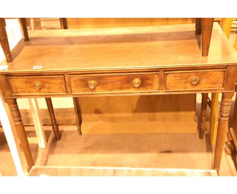 Oak table with two small outer drawers and a bigger central drawer. Not available for in-house P&amp;P 