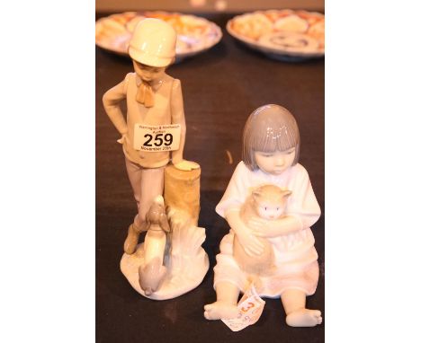 Two Nao figurines. Not available for in-house P&amp;P 