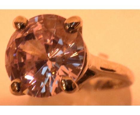 White metal ring with very large white stone, size N, 10.7g. P&amp;P Group 1 (£14+VAT for the first lot and £1+VAT for subseq