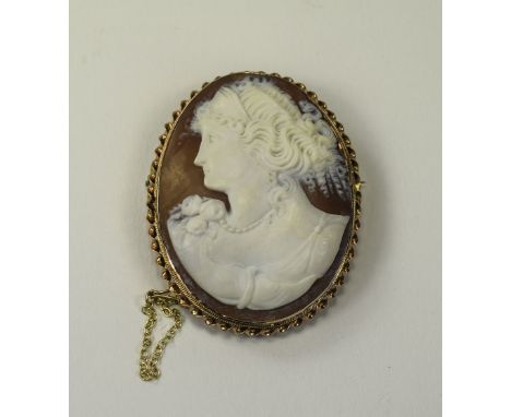 Antique Fine and Large Shell Cameo / Brooch, Features a Portrait Bust of a Classical Female, Within a 9ct Gold Oval Frame, At