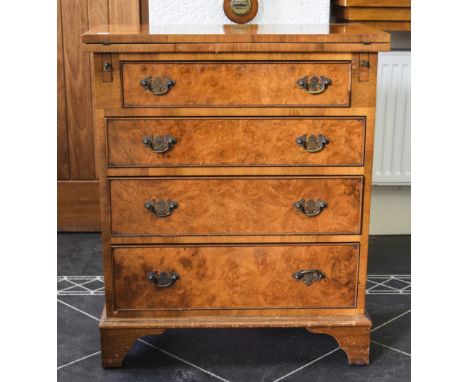 Early 20thC Walnut Chest Of 4 Drawers, Hinged Folding Top Above 4 Long Drawers Raised On Bracket Feet, Height 31 Inches, 25.5