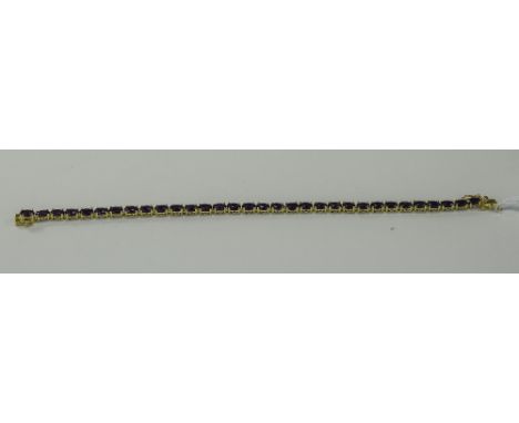 Amethyst Tennis Bracelet, oval cut, facetted, rich purple amethysts of 12.75cts set in gold vermeil and silver, in a single r