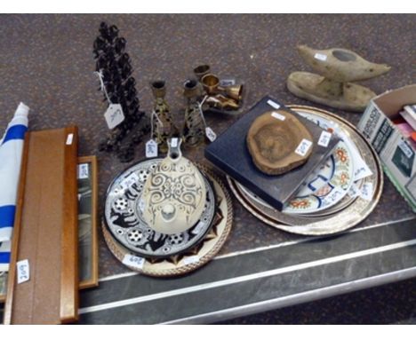 Large quantity of Jewish related memorabilia to include ceramic plates, brass candlesticks, the Matzo Freedom plate (boxed), 