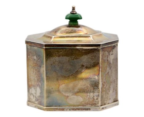 A good George V silver tea caddy with green glass finial by S. Blanckensee & Son Ltd. Of rectangular canted section, hinged t