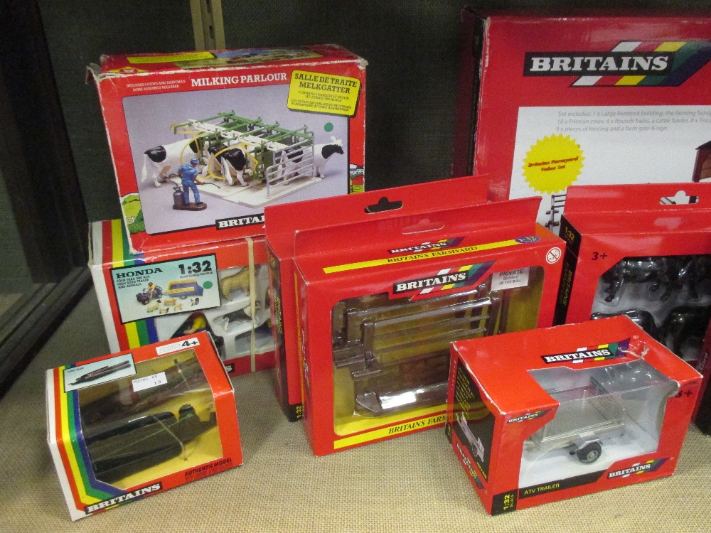 britains farm buildings and accessories