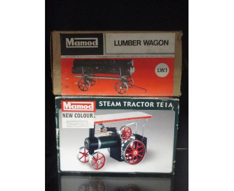 Mamod; a TE1A steam tractor, boxed and a LW.1 lumber wagon, boxed (2)  