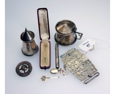 An Edwardian aquamarine and seed pearl negligee pendant, a cased double horseshoe seed pearl stick pin and a small quantity o