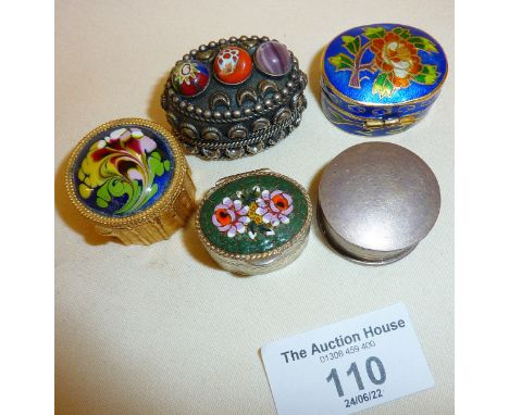Five pill or trinket boxes including micro mosaic, 925 silver, cloisonne etc 