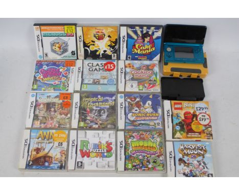 Nintendo - A Nintendo 3DS console with 11 x complete games and 3 x empty cases. Includes  Sonic Rush Adventure, Rubiks Puzzle