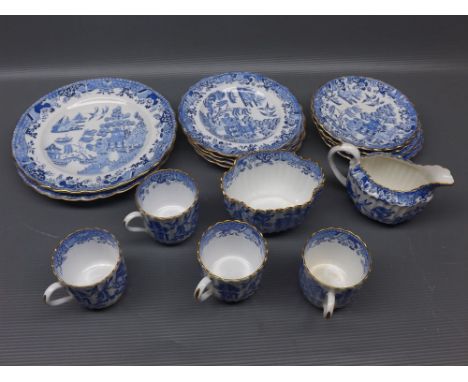 Set of Copeland Spode bone china tea wares, in Willow pattern, comprising four tea cups, four saucers, six plates in sizes, c