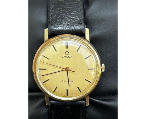 Vintage 9ct gold cased Omega geneve wristwatch. Very clean watch keeping very good time over a short testing period with orig