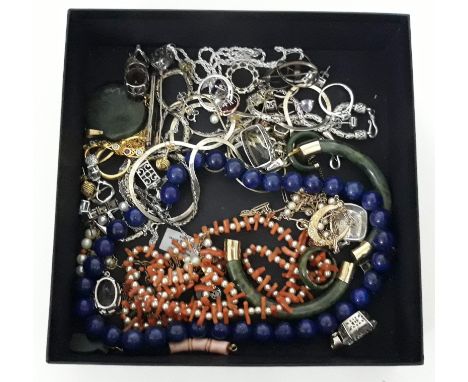 A mixed lot of silver and other jewellery including a lapis lazuli necklace, chain marked 9ct, 9ct gold and cultured pearl ne