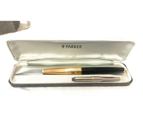 Vintage boxed Parker 14ct gold nib fountain pen 