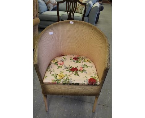 Woven chair commode