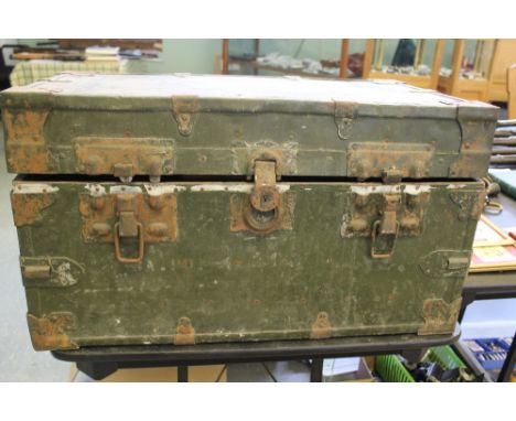 Metal mounted trunk in green