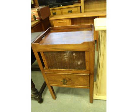 Mahogany commode