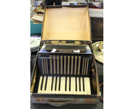 Cased accordion
