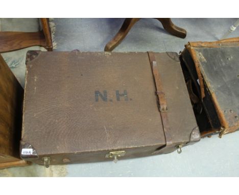 Canvas trunk