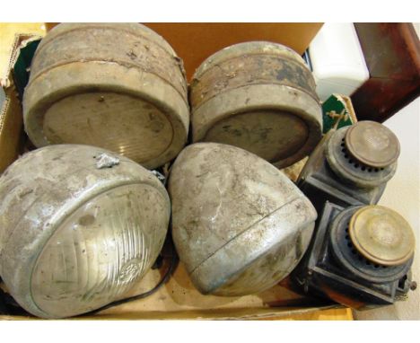 AUTOMOBILIA - ASSORTED VEHICLE LIGHTING  (six items; box).