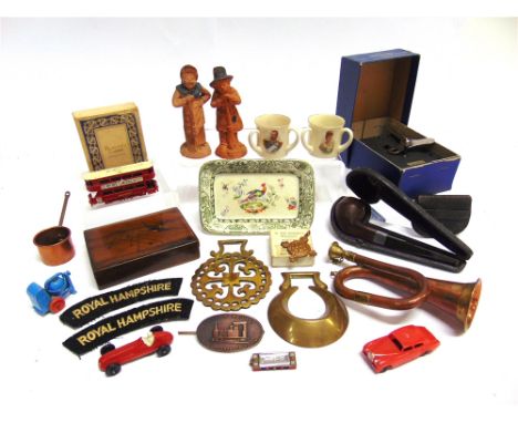 ASSORTED COLLECTABLES comprising a pair of terracotta street-sweeper figures, 10.5cm high; a miniature copper and brass bugle