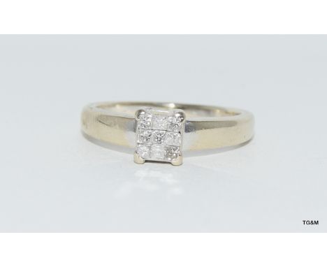 18ct gold Ladies h/m diamond ring 0.25k size O