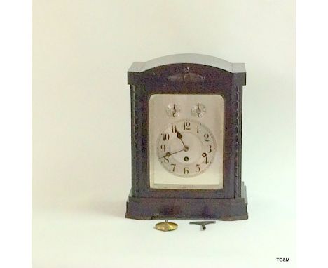 A 3 train table clock 