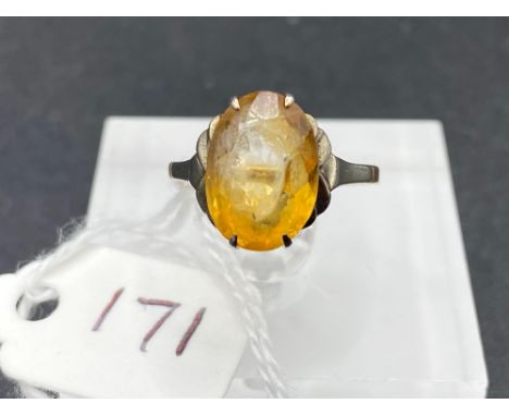 A citrine set ring 9ct Size L