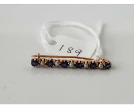 A gold sapphire and pearl bar brooch, 1.7 g.