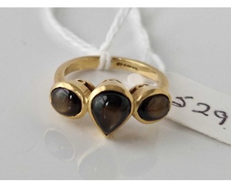 A STAR CABOCHON RING, 18ct, size L, 5.0 g