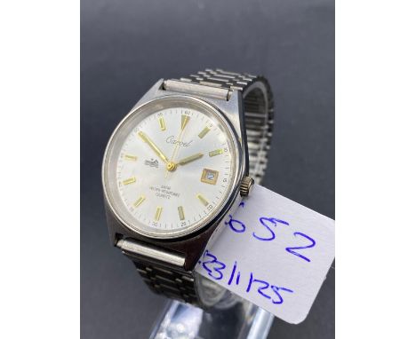 A gents CARVEL wrist watch with seconds sweep and date aperture
