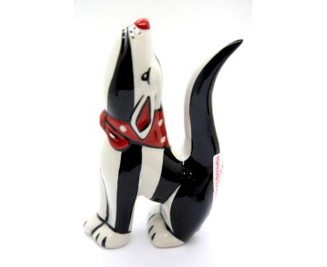 Lorna Bailey Steptoe dog, H: 15 cm. P&amp;P Group 2 (£18+VAT for the first lot and £3+VAT for subsequent lots) 