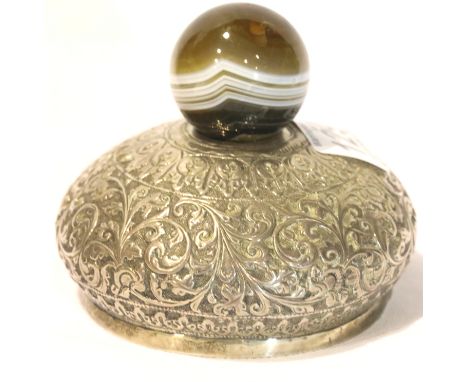 Presumed Indian silver paperweight mounted with a large sphere of banded agate, lacking base, D: 12 cm. P&amp;P Group 1 (£14+