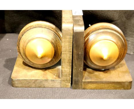Pair of oak and copper Art Deco bookends. P&amp;P Group 2 (£18+VAT for the first lot and £3+VAT for subsequent lots) 