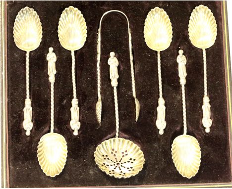 Victorian boxed hallmarked silver strawberry set, Birmingham assay 1896, with Apostle finials. P&amp;P Group 1 (£14+VAT for t