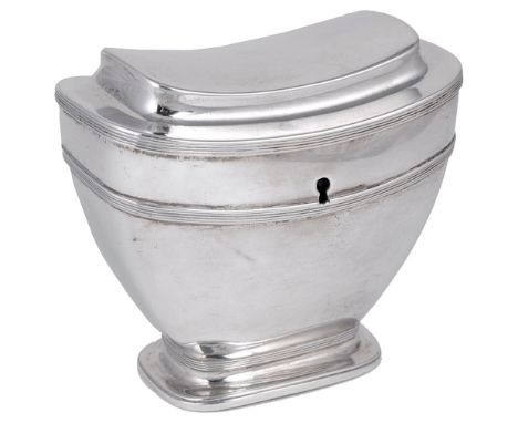 A DUTCH SILVER TEA CADDY, THEODORUS GERARDUS BENTVELD, AMSTERDAM, 1823 plain tapering oblong, the curved hinged lid with appl