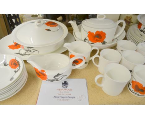 Wedgwood bone china dinner and tea service Susie Cooper design Corn Poppy 