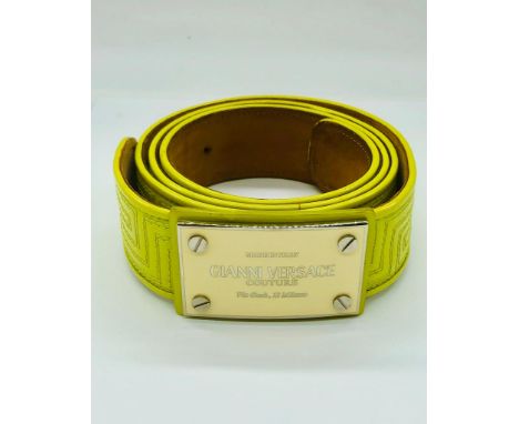 A Gianni Versace couture belt (100/40 CDB107-VRT)