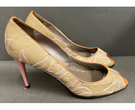 Versace open toe shoes, beige leather and pink stitching and pink heel Condition Report no rips or pulls to stiches, wear to 