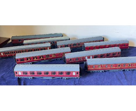 A collection of LMS 57 model train carriages, oo gauge including Buffet cars 