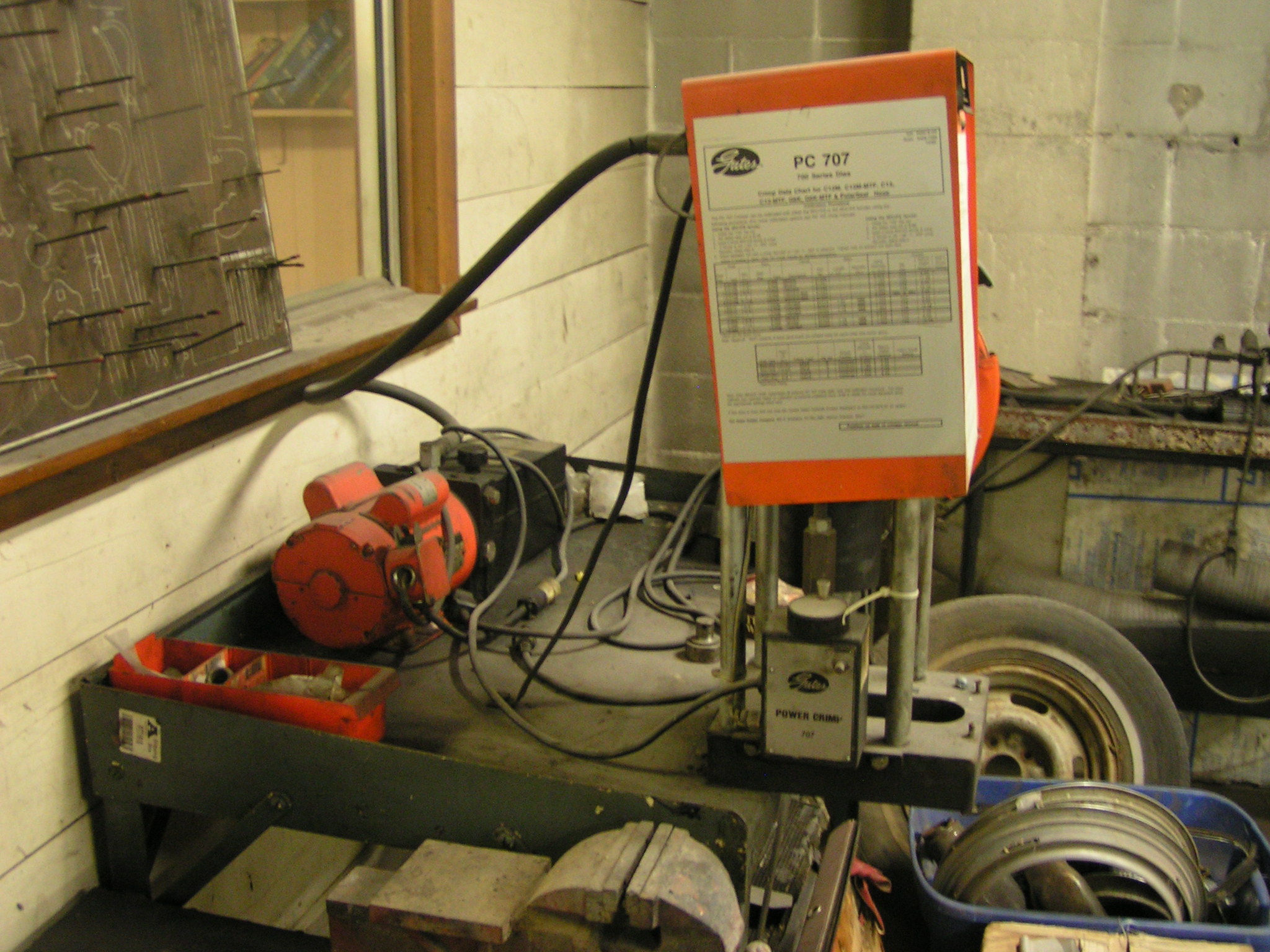 Gates PC707 , 700 Series Mega Crimp, and Hose Cut Off Saw, on bench 43