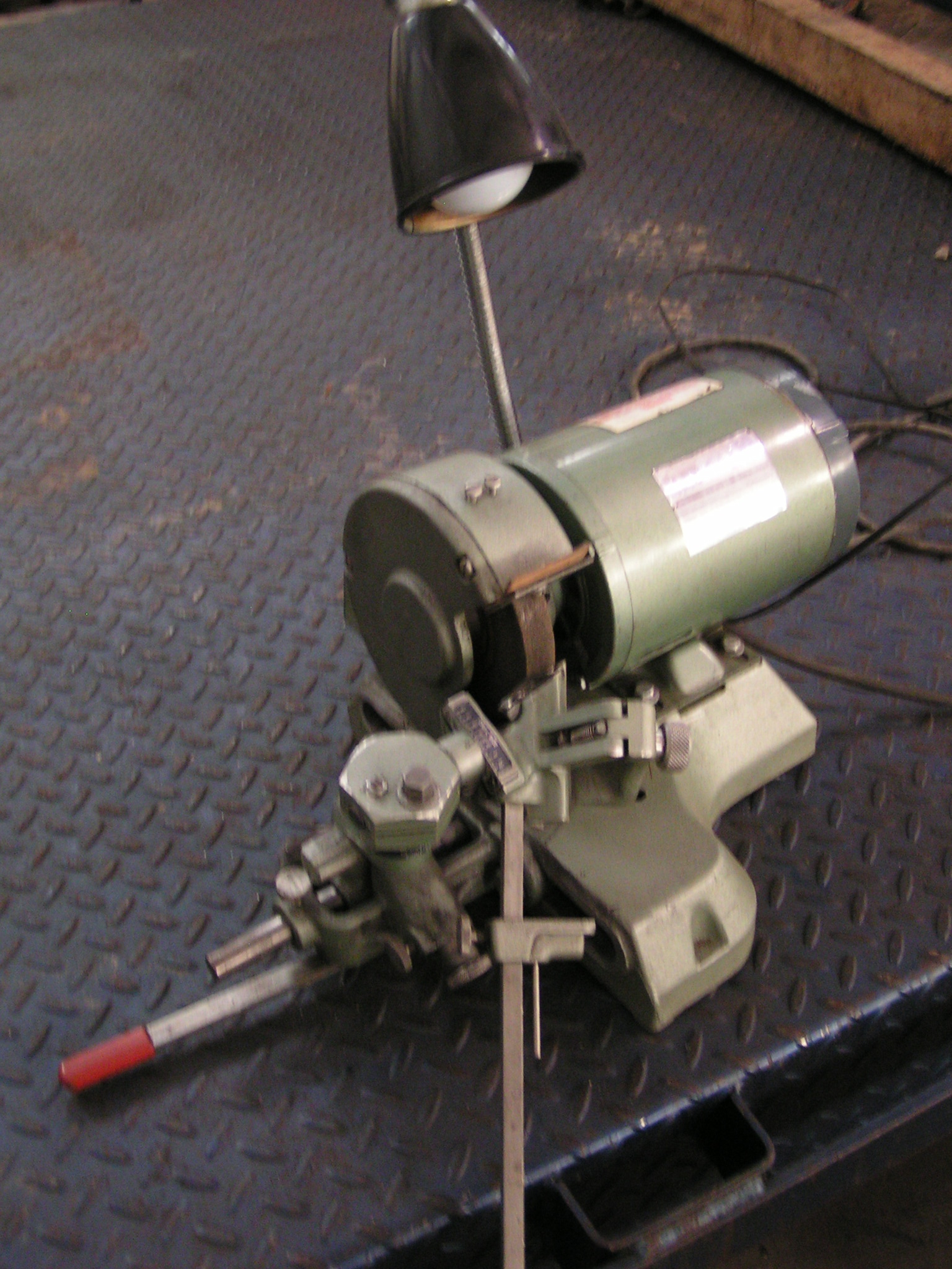 Lisle Drill Grinder Model 91000, S/N 1040, Grinds 1/8" 1/2" , bench