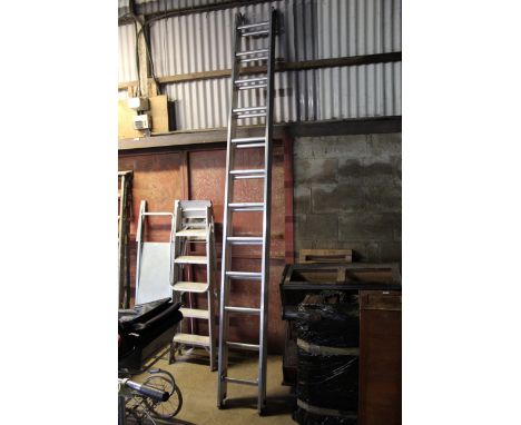 An aluminium extending ladder