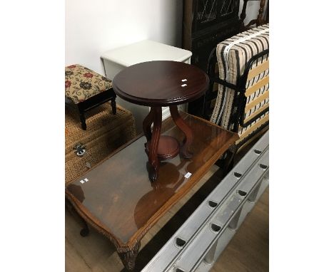 COFFEE TABLE AND LAMP TABLE